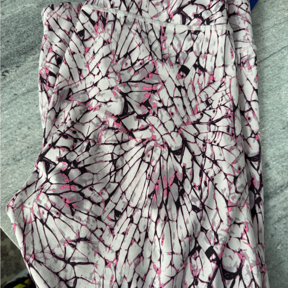 JoyLab Pink and Black Patterned Leggings
